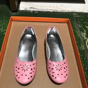 Gymboree cute pink flat shoes